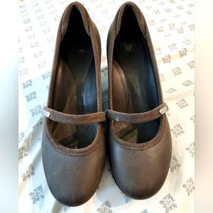 CROCS Mary Jane Wedge heels, Brown Size 9